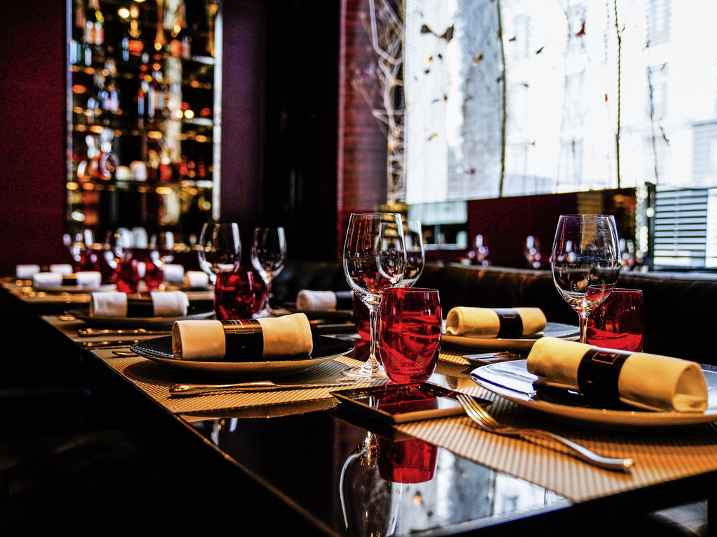 Joel Robuchon’s L’Atelier opens first restaurant in UAE | Esquire