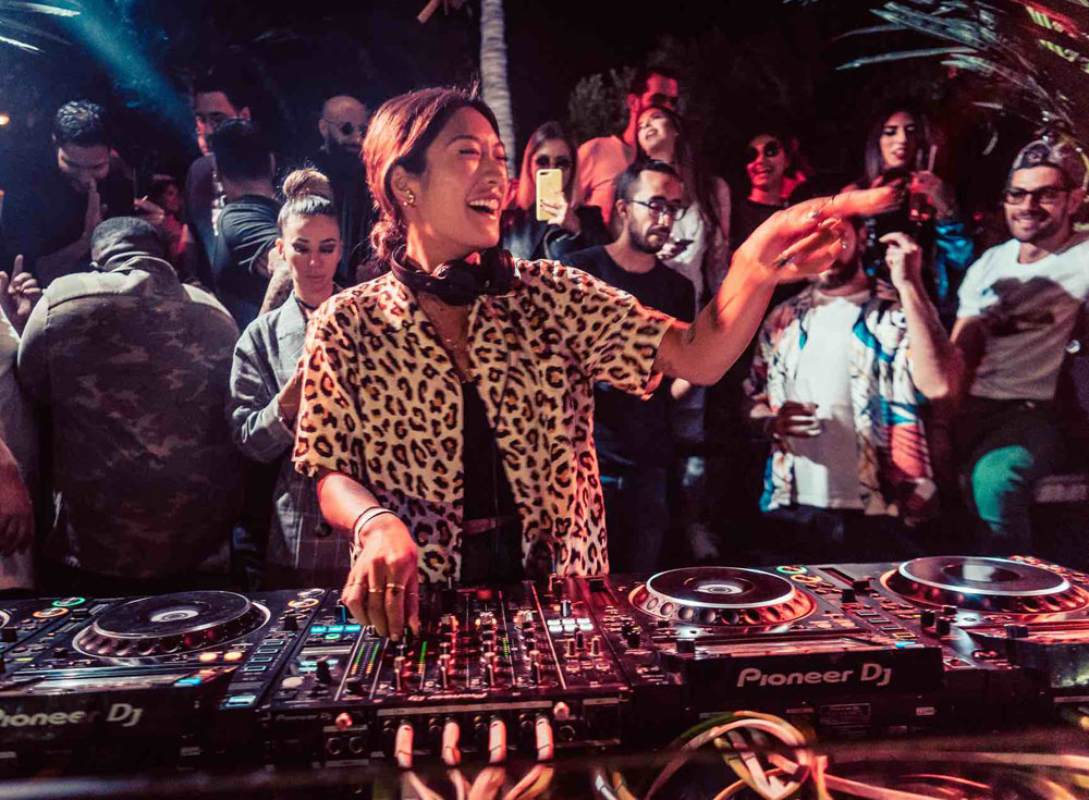 Peggy Gou @ boat party  All hands on decks with Peggy Gou and the crew  sailing away from the sunset in Croatia 🇭🇷🌅 Track ID: Shakedown - At  Night (Peggy Gou's