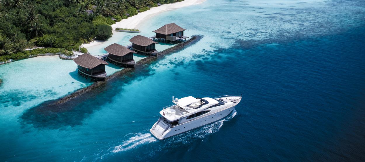 rent a yacht maldives