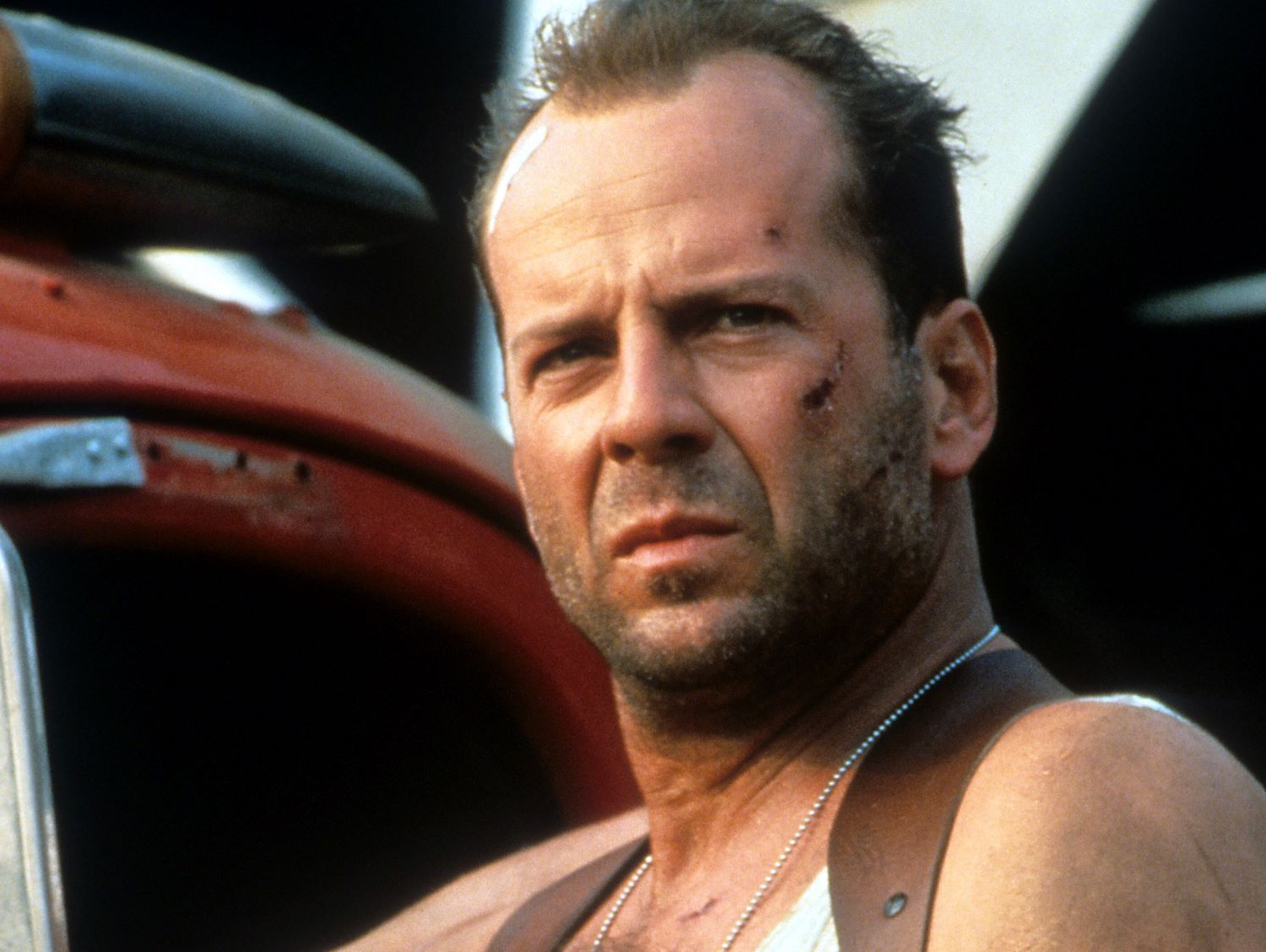 bruce-willis-retires-his-10-best-movies-esquire-middle-east-the
