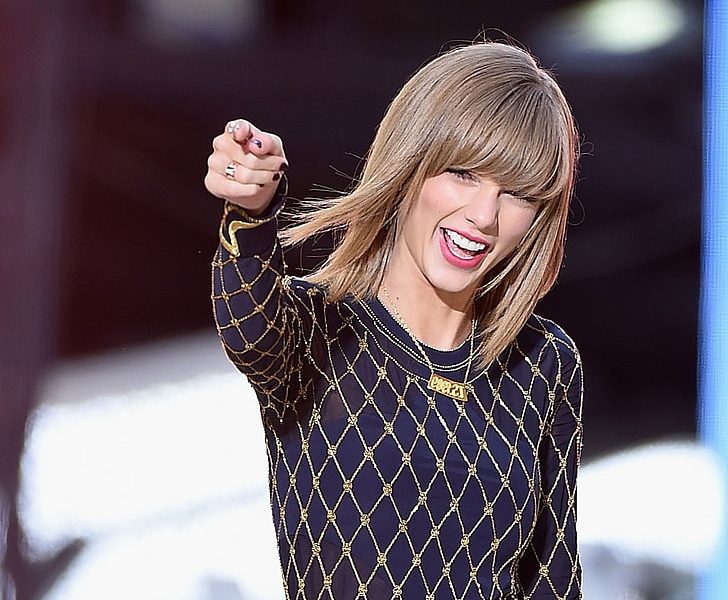 Taylor Swift Receives Backlash As She Becomes 'CO2e Polluter Of The Year';  Her Team Calls It 'Blatantly Incorrect' - Entertainment