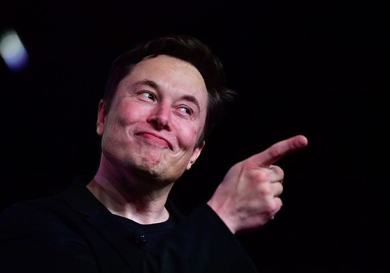 Elon Musk is now richer than Warren Buffett - Esquire Middle East